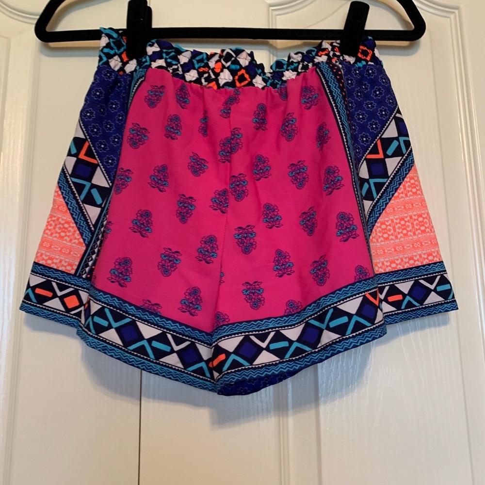 Aztec Shorts - Picture 3 of 4